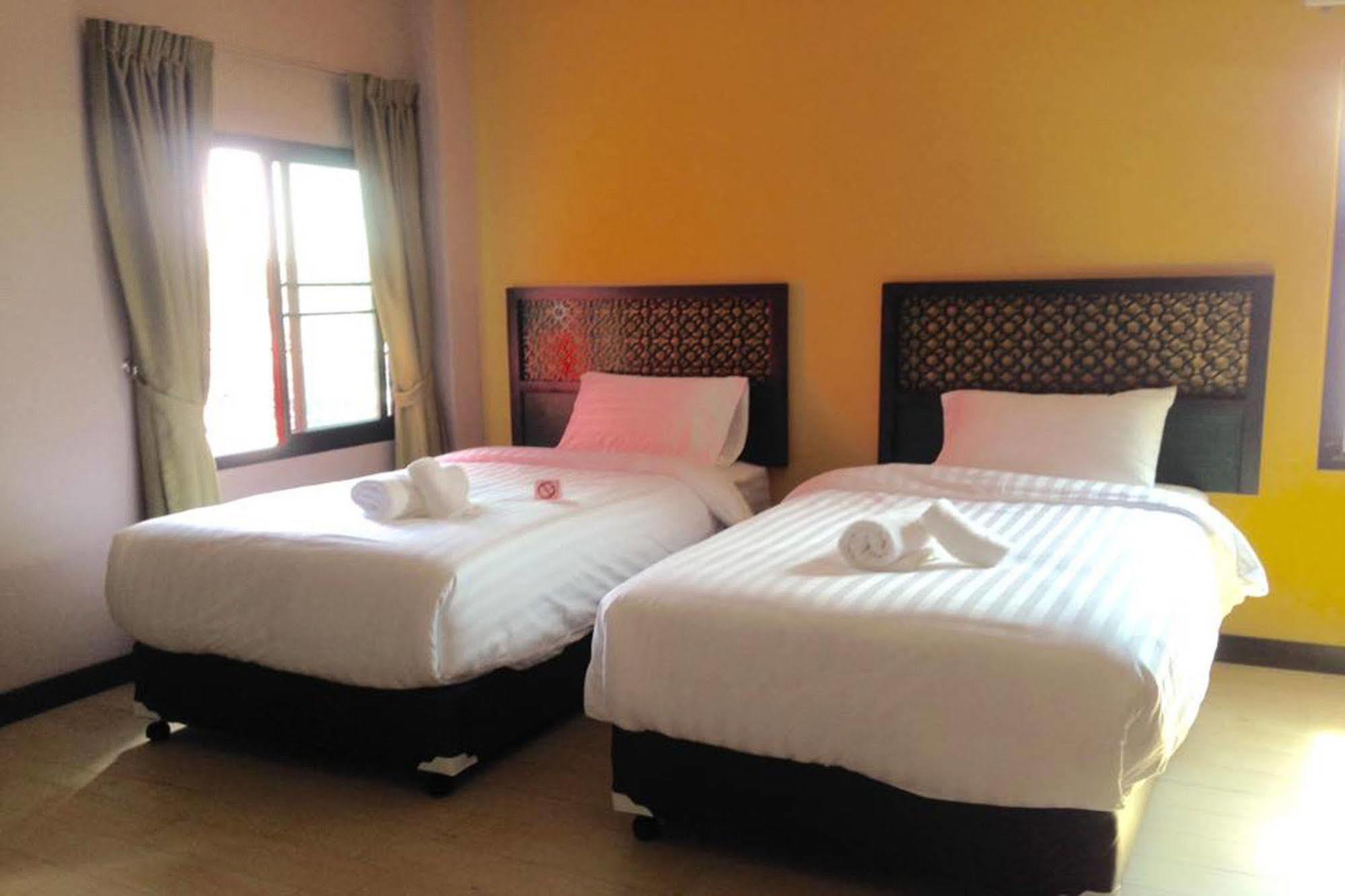 Mulberry House Hotel Pak Thong Chai Eksteriør billede